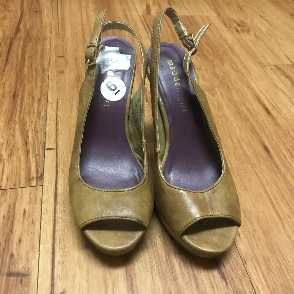 Madden Girl Brown Leather Peep Toe Slingback Heels - Picture 5 of 6